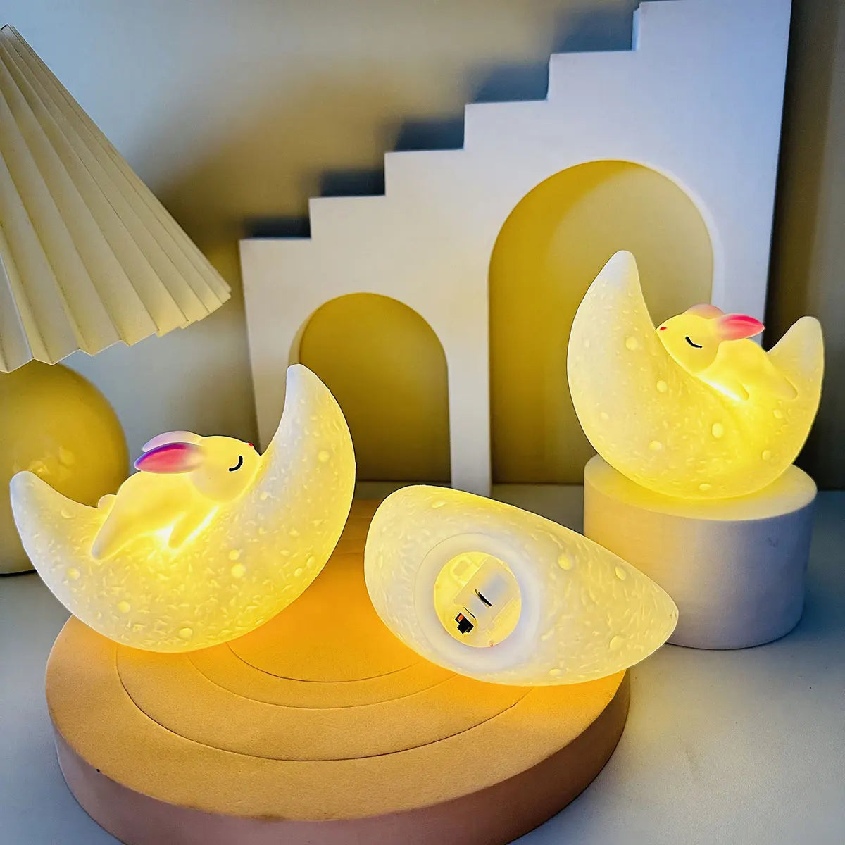 Focused Rabbit Night Light